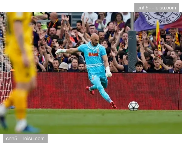 西班牙人洛萨诺边路速度 反击战术成主要武器